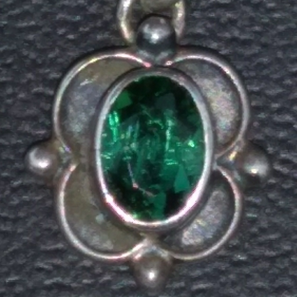 *WKEND SALE* S'Western Sterling Silver Emerald Pendant Dainty Necklace VINTAGE - Picture 4 of 8